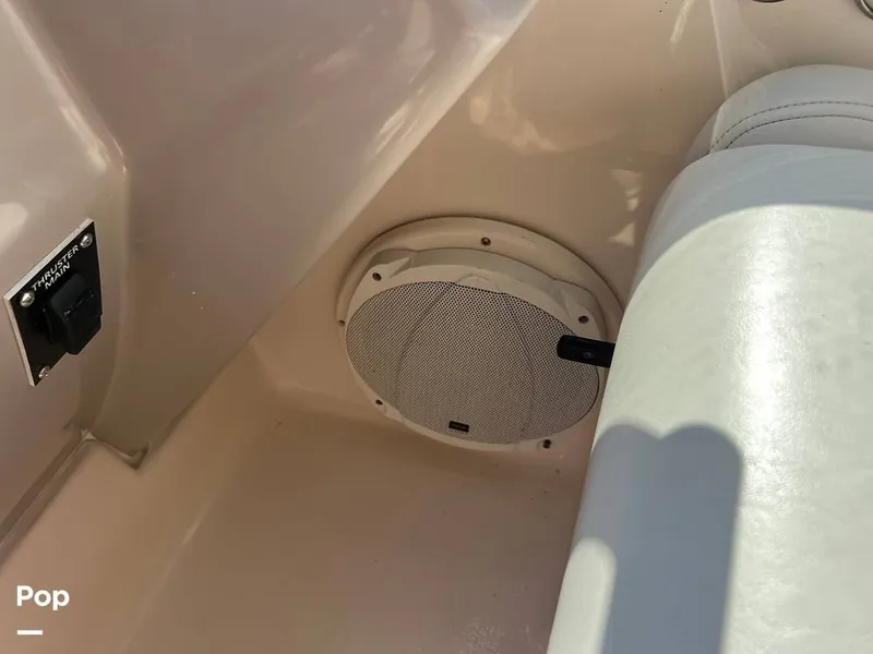 Slide: The Image of Rinker 342 Fiesta Vee 2005 - 14176091