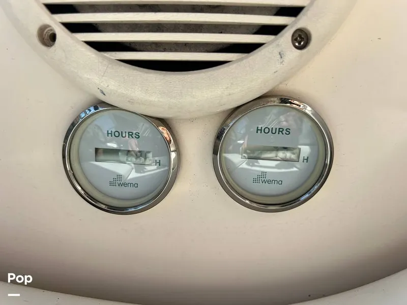 Slide: The Image of Rinker 342 Fiesta Vee 2005 - 14176081