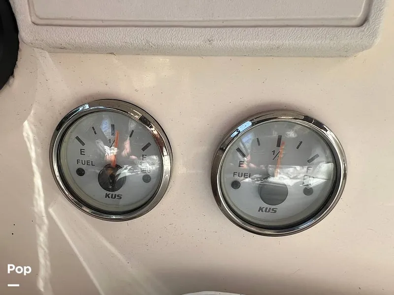 Slide: The Image of Rinker 342 Fiesta Vee 2005 - 14176082