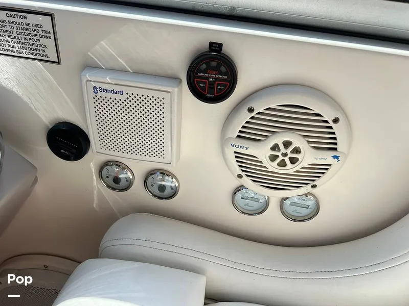 Slide: The Image of Rinker 342 Fiesta Vee 2005 - 14176083