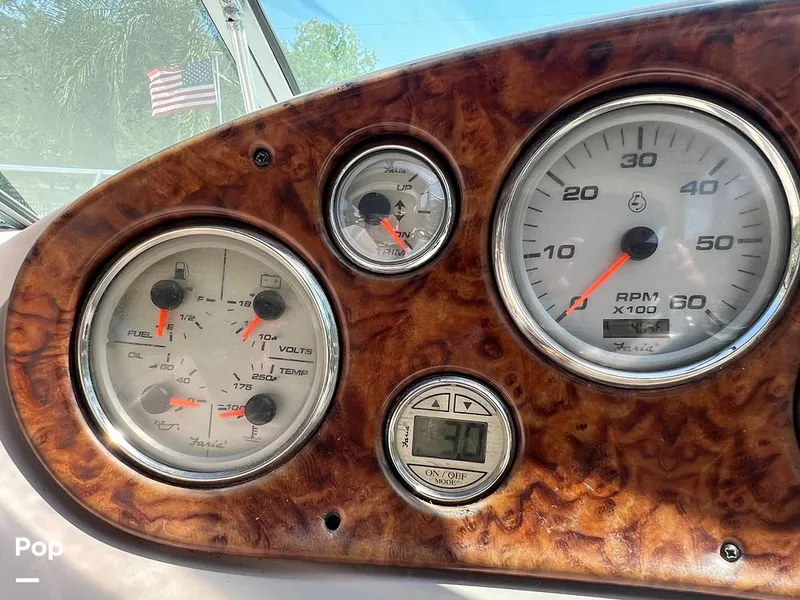 Slide: The Image of Rinker 342 Fiesta Vee 2005 - 14176087