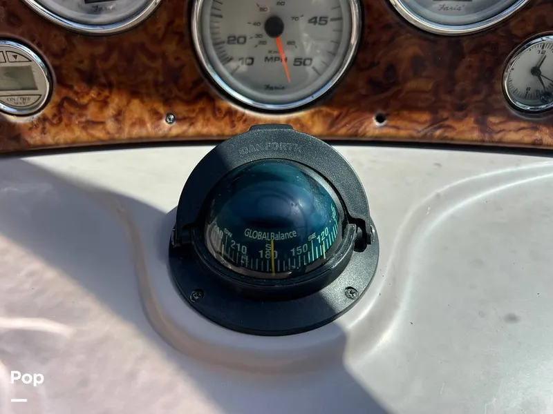 Slide: The Image of Rinker 342 Fiesta Vee 2005 - 14176093