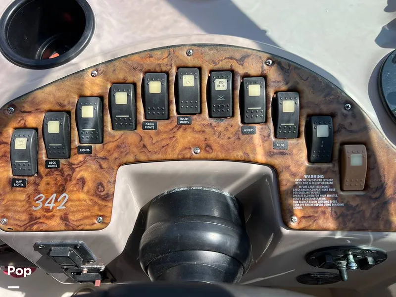 Slide: The Image of Rinker 342 Fiesta Vee 2005 - 14176095