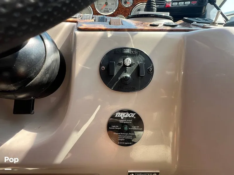 Slide: The Image of Rinker 342 Fiesta Vee 2005 - 14176097