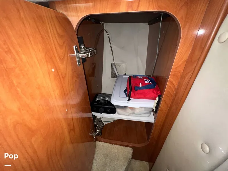 Slide: The Image of Rinker 342 Fiesta Vee 2005 - 14176132