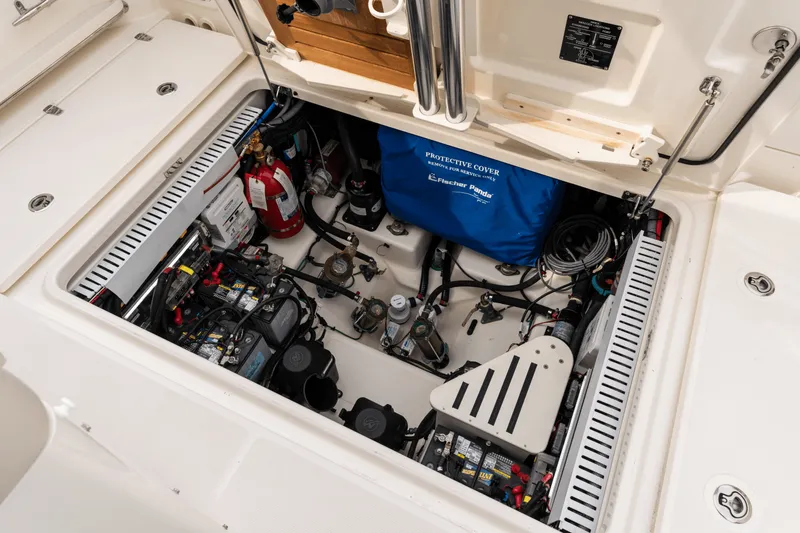 Slide: The Image of Boston Whaler 380 Realm 2026 - 108