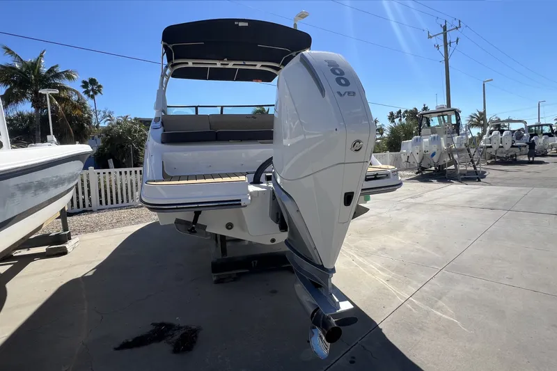 Slide: The Image of Sea Ray SDX 250 Outboard 2026 - 4