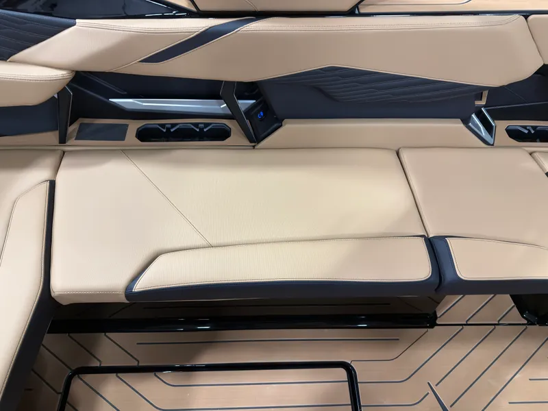 Slide: The Image of Mastercraft X24 2026 - 25