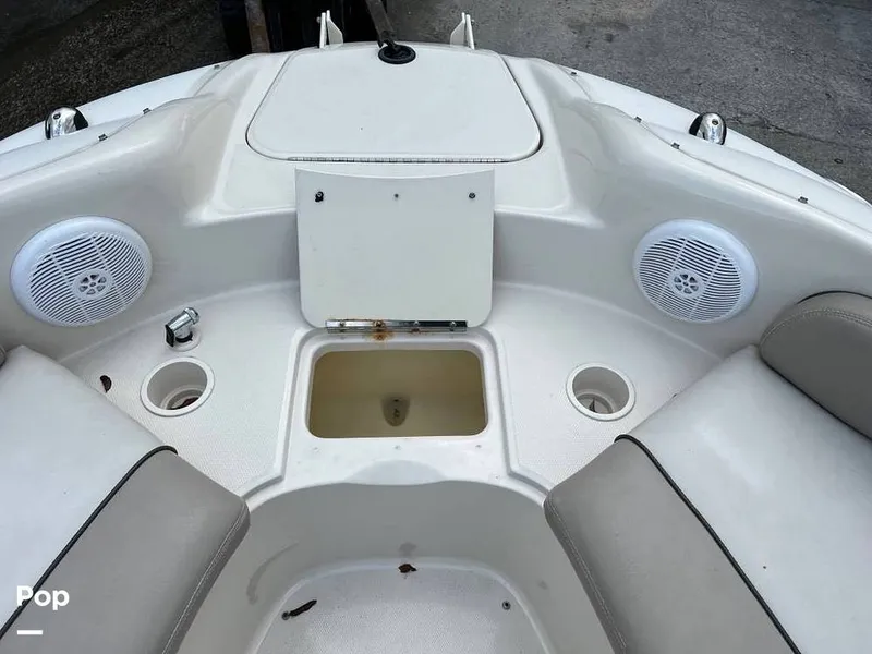 Slide: The Image of Sea Ray 240 Sundeck 2002 - 14146094