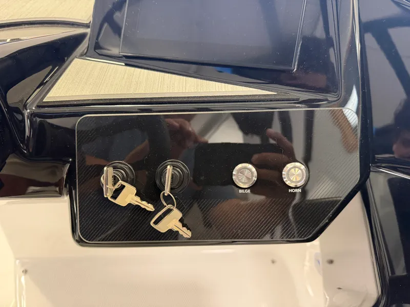 Slide: The Image of Yamaha 222S 2026 - 24