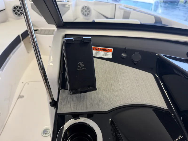 Slide: The Image of Yamaha 222S 2026 - 22