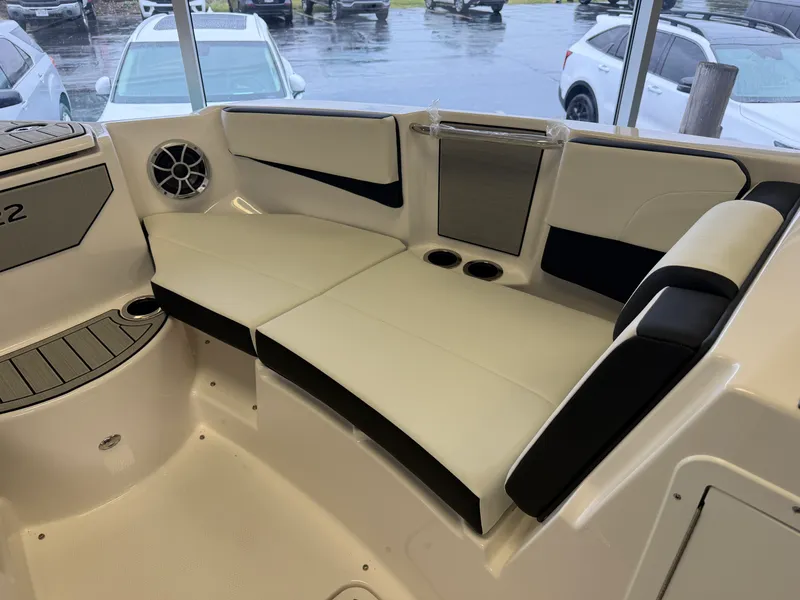 Slide: The Image of Yamaha 222S 2026 - 29