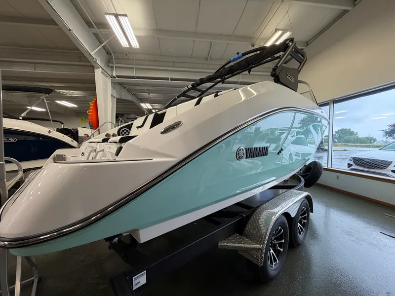 Slide: The Image of Yamaha 222S 2026 - 2