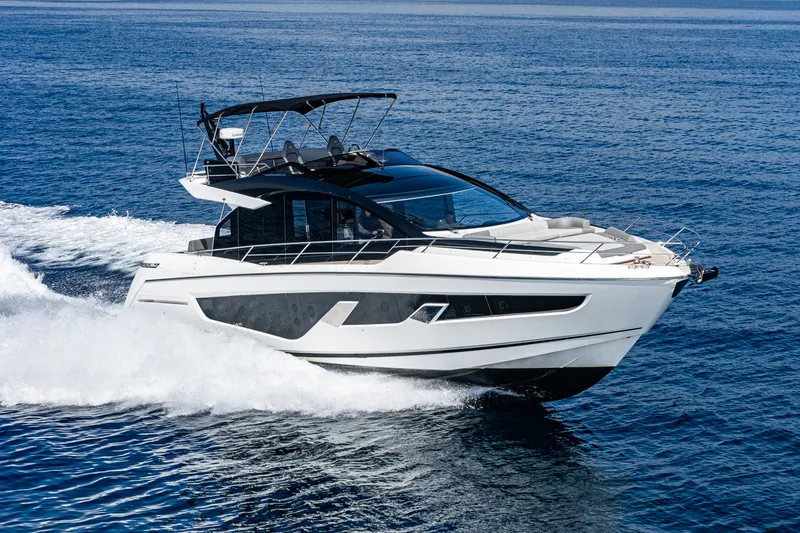 The Image of Sunseeker 65 SPORT 2023 - 0