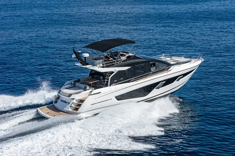 Slide: The Image of Sunseeker 65 SPORT 2023 - 5