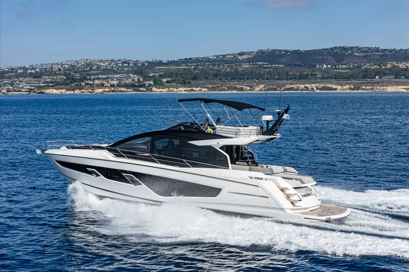 Slide: The Image of Sunseeker 65 SPORT 2023 - 6