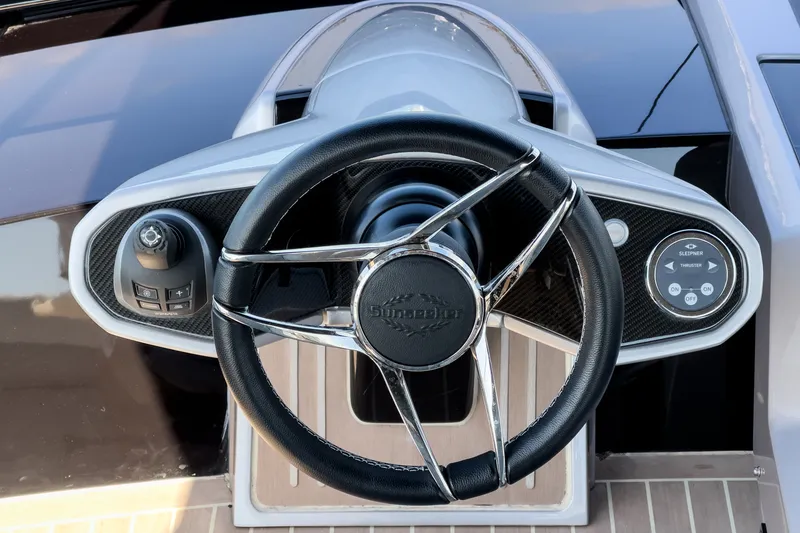 Slide: The Image of Sunseeker 65 SPORT 2023 - 79