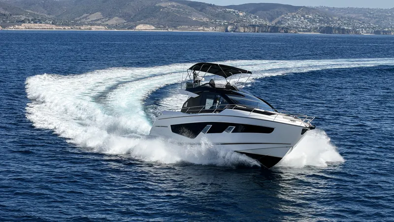Slide: The Image of Sunseeker 65 SPORT 2023 - 8