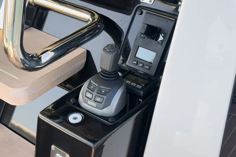 Slide: The Image of Sunseeker 65 SPORT 2023 - 83