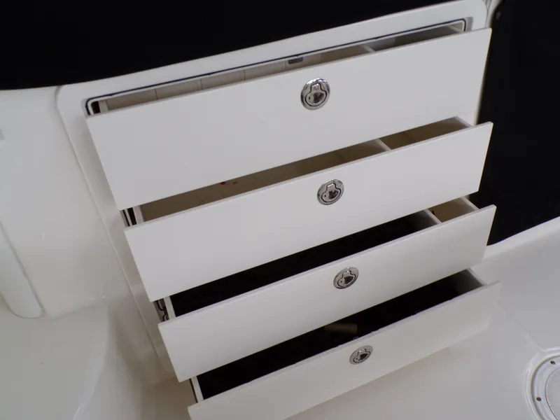 Slide: The Image of Boston Whaler 315 CONQUEST 2014 - 15