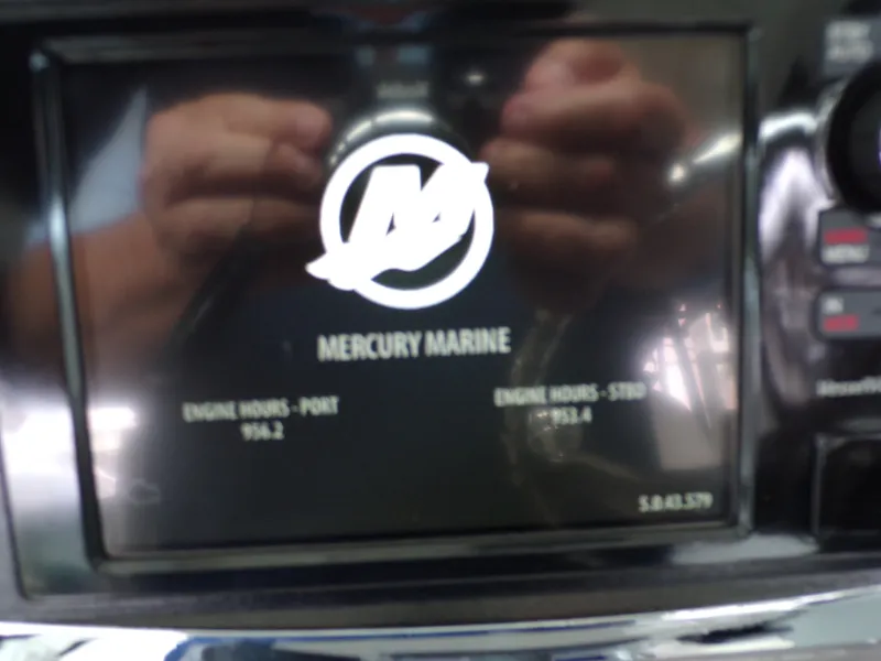 Slide: The Image of Boston Whaler 315 CONQUEST 2014 - 19