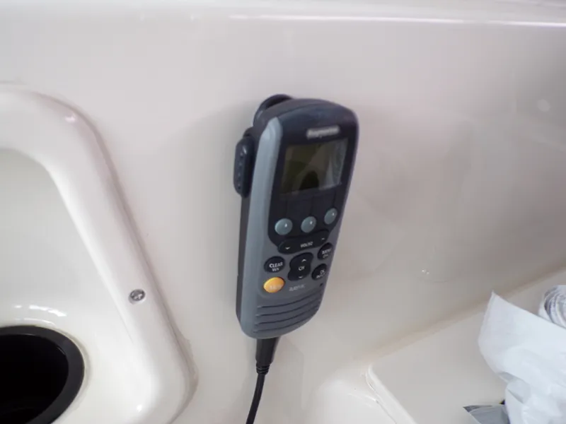 Slide: The Image of Boston Whaler 315 CONQUEST 2014 - 29