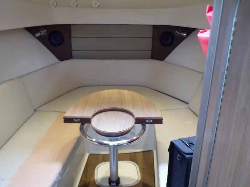 Slide: The Image of Boston Whaler 315 CONQUEST 2014 - 42