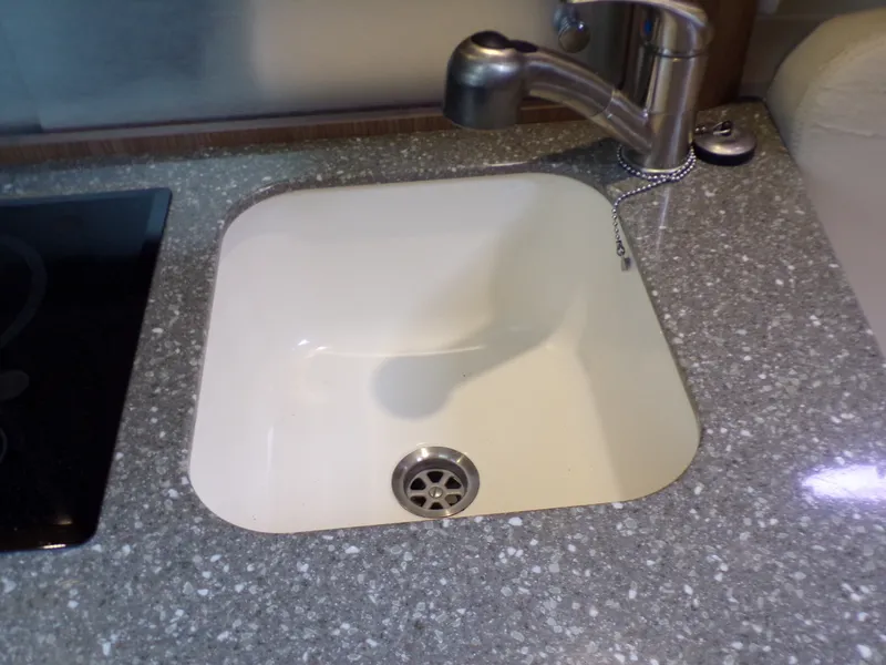 Slide: The Image of Boston Whaler 315 CONQUEST 2014 - 52