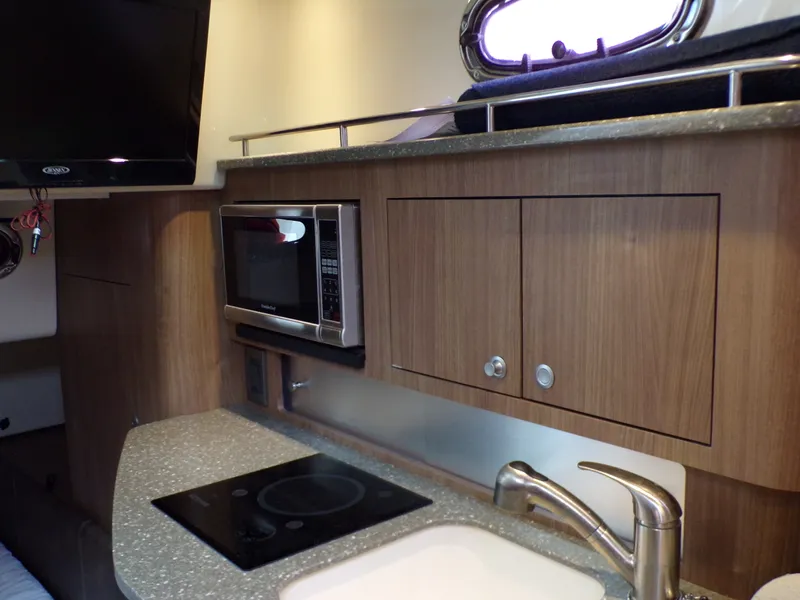 Slide: The Image of Boston Whaler 315 CONQUEST 2014 - 53