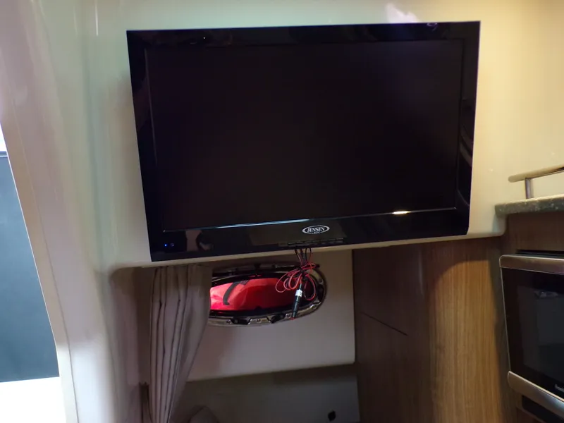 Slide: The Image of Boston Whaler 315 CONQUEST 2014 - 54