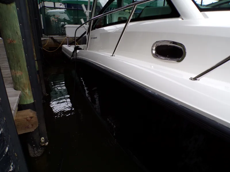 Slide: The Image of Boston Whaler 315 CONQUEST 2014 - 7