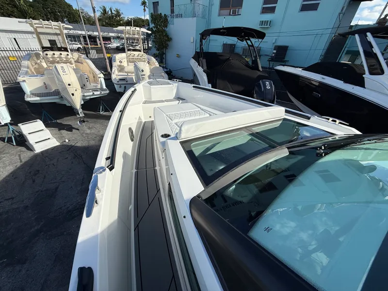 Slide: The Image of Saxdor 320 GTO 2026 - 17