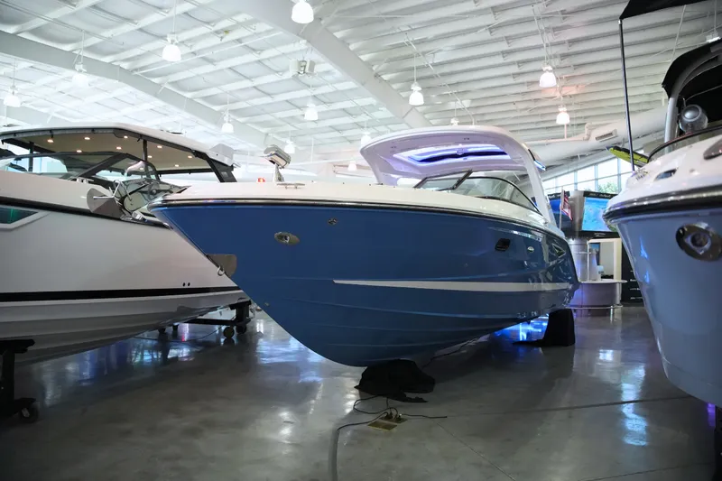 The Image of Sea Ray SLX 310 2026 - 0