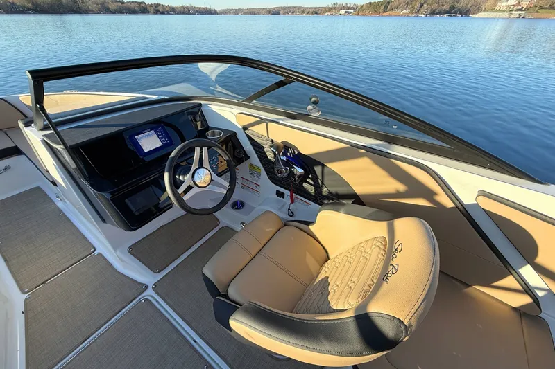 Slide: The Image of Sea Ray SPX 210 Outboard 2026 - 22