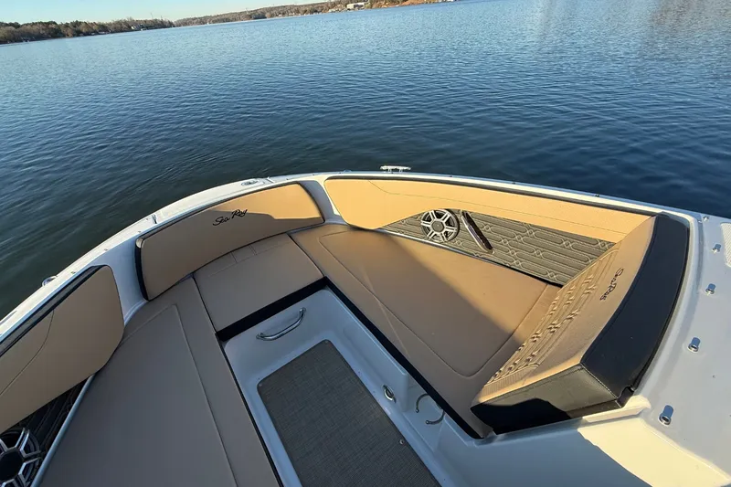 Slide: The Image of Sea Ray SPX 210 Outboard 2026 - 29