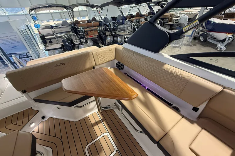 Slide: The Image of Sea Ray SDX 250 Surf 2026 - 12