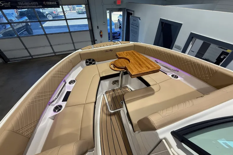 Slide: The Image of Sea Ray SDX 250 Surf 2026 - 32