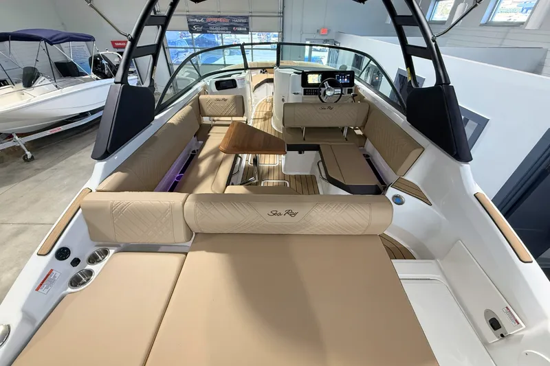 Slide: The Image of Sea Ray SDX 250 Surf 2026 - 6