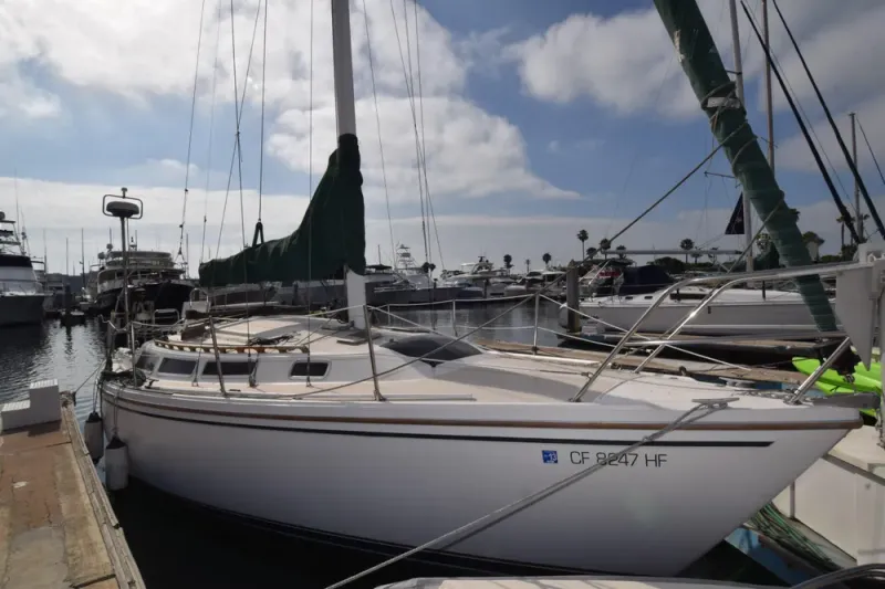 Slide: The Image of Catalina 30 1984 - 10