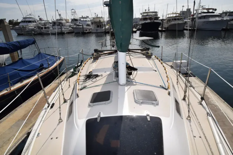 Slide: The Image of Catalina 30 1984 - 15