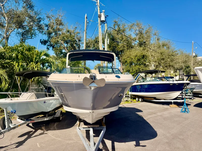 Slide: The Image of Sea Ray 270 SDX OB 2020 - 2