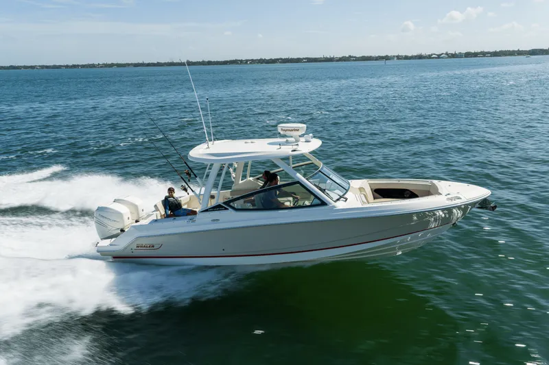 Slide: The Image of Boston Whaler 280 Vantage 2026 - 57