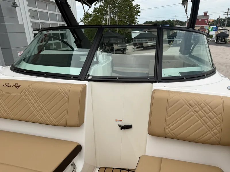 Slide: The Image of Sea Ray SDX 230 2026 - 73