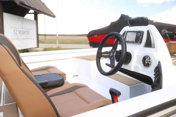 Slide: The Image of Xpress H18 Bass - 12