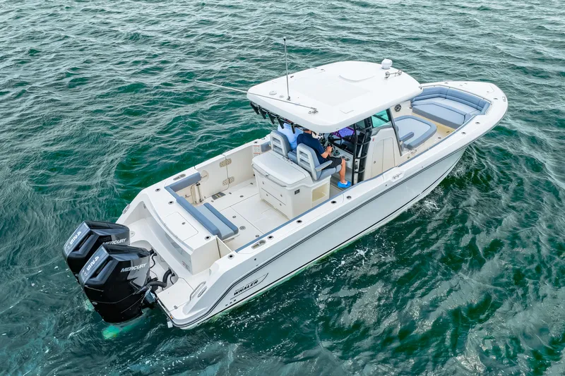 Slide: The Image of Boston Whaler 330 Outrage 2026 - 25