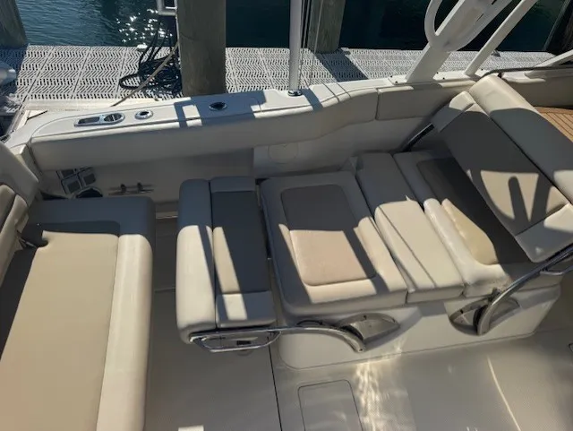 Slide: The Image of Boston Whaler 320 VANTAGE 2016 - 27