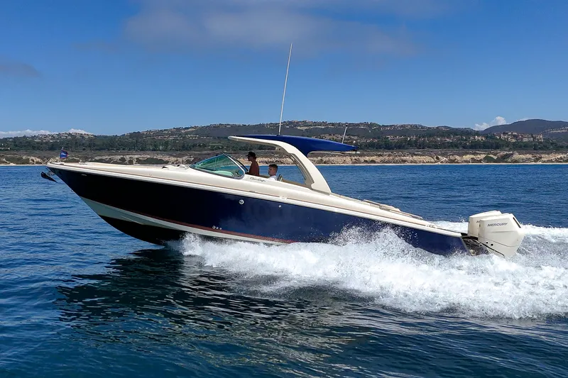 Slide: The Image of Chris-Craft LAUNCH 35 GT 2024 - 14