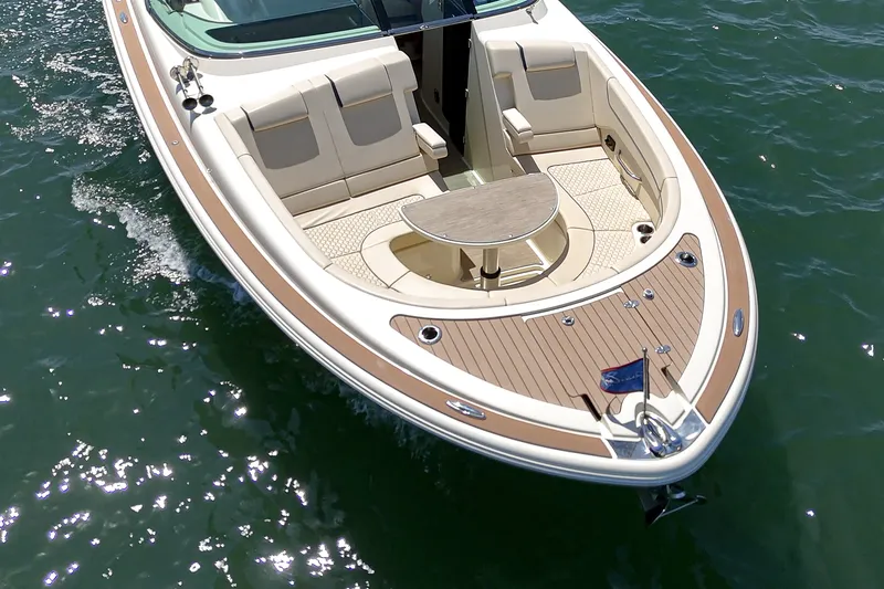 Slide: The Image of Chris-Craft LAUNCH 35 GT 2024 - 27