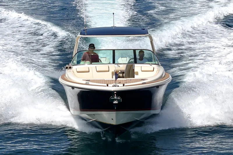 Slide: The Image of Chris-Craft LAUNCH 35 GT 2024 - 3