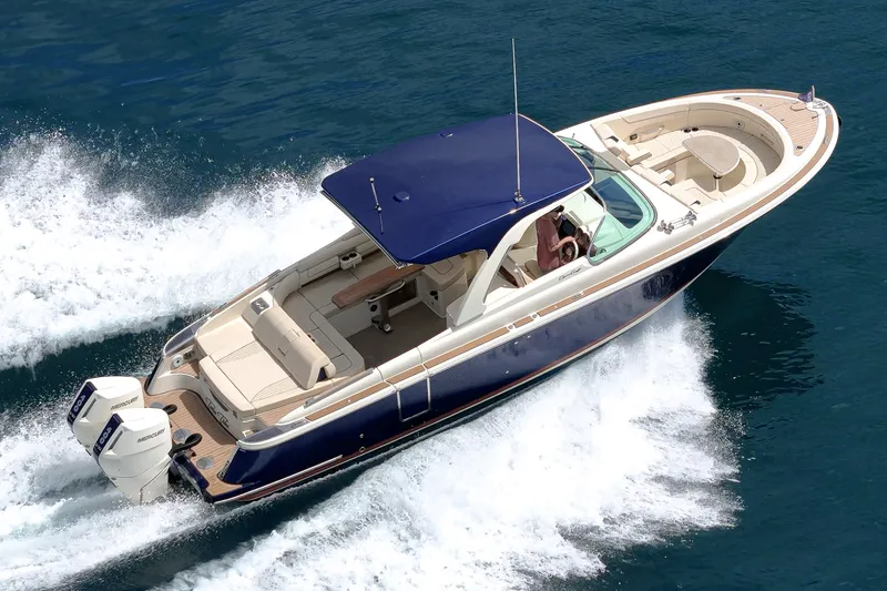 Slide: The Image of Chris-Craft LAUNCH 35 GT 2024 - 4